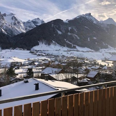 Apartamento Haus Adlerhorst Neustift im Stubaital Exterior foto