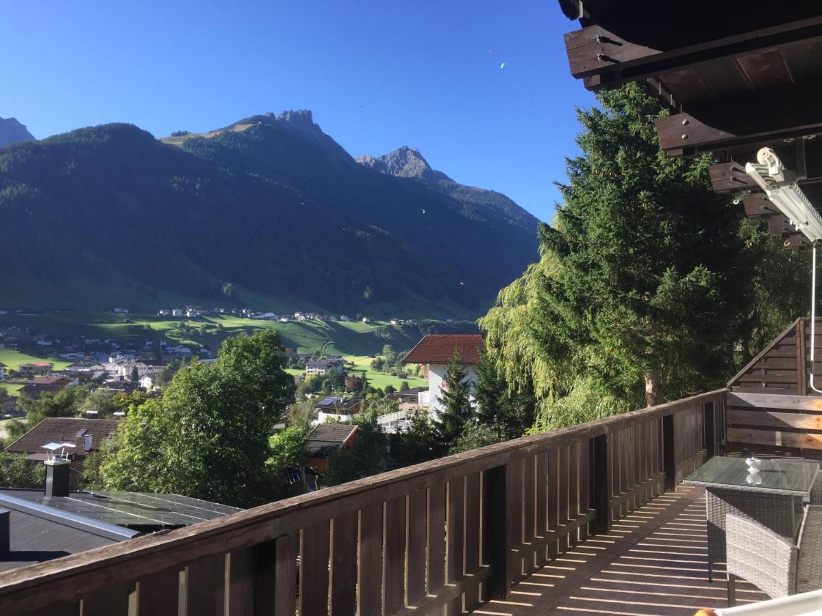 Apartamento Haus Adlerhorst Neustift im Stubaital Exterior foto