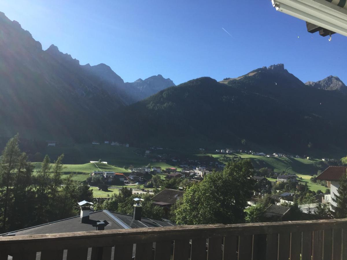 Apartamento Haus Adlerhorst Neustift im Stubaital Exterior foto