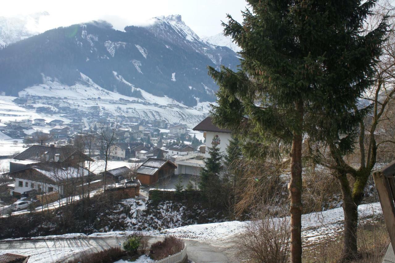 Apartamento Haus Adlerhorst Neustift im Stubaital Exterior foto